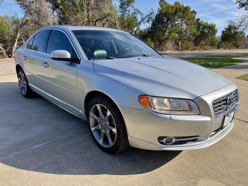 Used 2010 Volvo S80 3.2 image 1