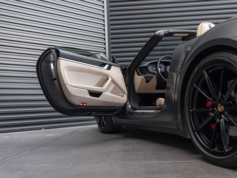 Certified 2021 Porsche 911 Carrera 4S image 14