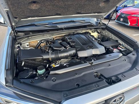 Used 2022 Toyota 4Runner SR5 Premium image 47