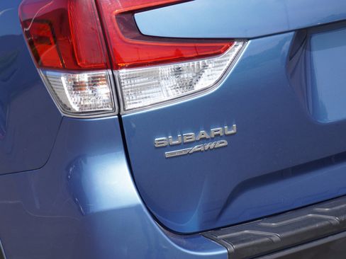 Used 2021 Subaru Forester AWD/4WD image 9