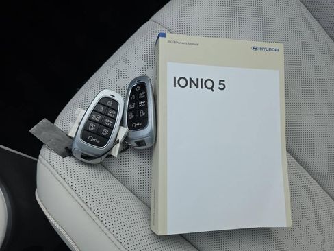 Used 2023 Hyundai Ioniq 5 Limited image 15
