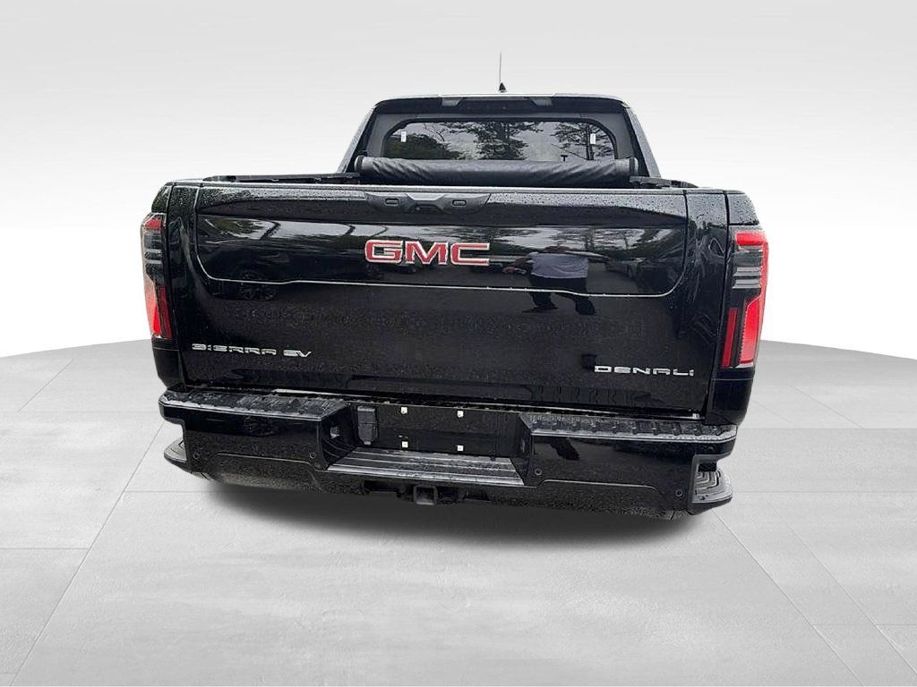 Used 2026 GMC Sierra EV Denali AWD/4WD image 5