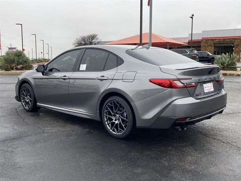 New 2026 Toyota Camry SE image 7