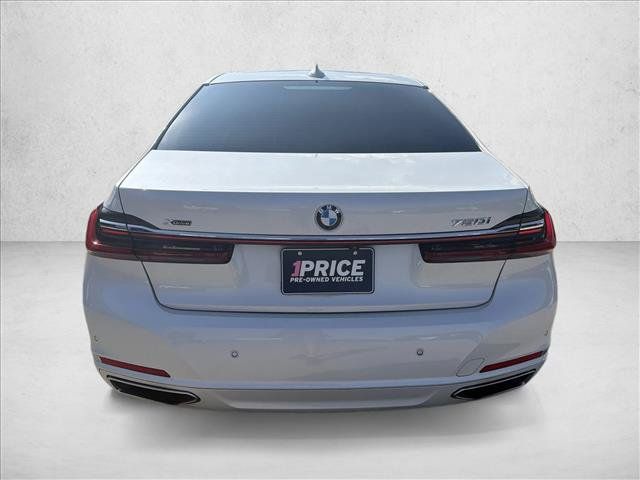 Used 2020 BMW 750i xDrive w/ Executive Package AWD/4WD image 4