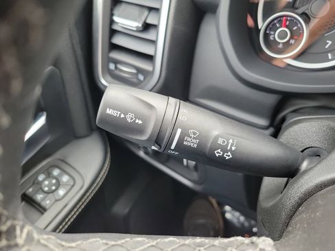 New 2026 RAM 2500 Big Horn AWD/4WD image 16