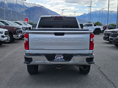 Used 2021 Chevrolet Silverado 3500 LTZ w/ LTZ Premium Package AWD/4WD image 4