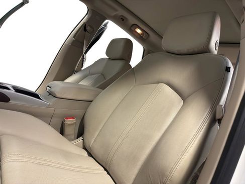 Used 2015 Cadillac SRX Luxury image 14