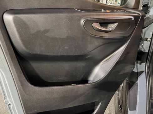 Used 2023 Mercedes-Benz Sprinter 2500 image 17