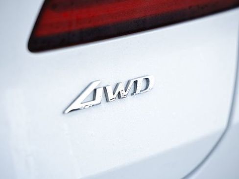 Used 2023 Genesis GV80 2.5T w/ Prestige 20" Package image 11