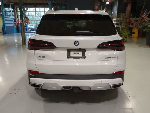 Used 2024 BMW X5 xDrive40i w/ Premium Package image 9