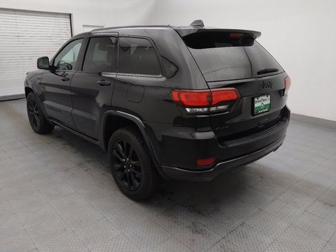 Used 2019 Jeep Grand Cherokee Altitude image 5