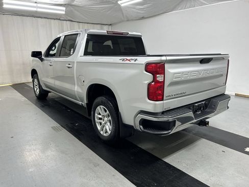 Used 2022 Chevrolet Silverado 1500 LT AWD/4WD image 7