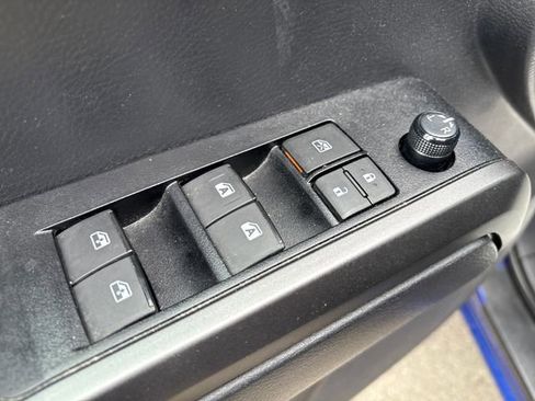 Used 2023 Toyota Tacoma TRD Sport AWD/4WD image 13