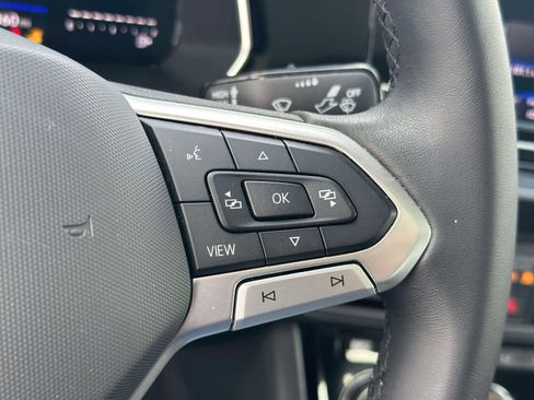 Certified 2023 Volkswagen Jetta SE w/ Panoramic Sunroof Package FWD image 23