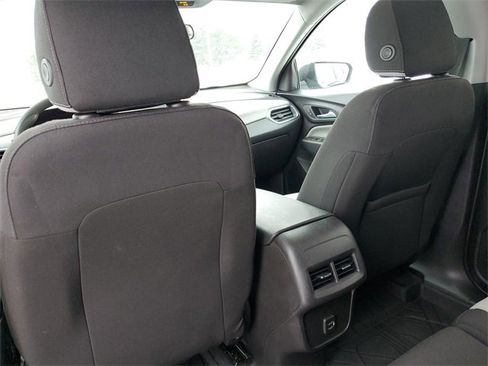 Used 2022 Chevrolet Equinox LS w/ LS Convenience Package image 28