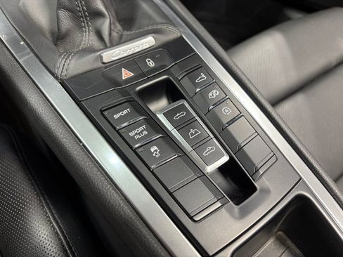 Used 2013 Porsche 911 Carrera RWD image 15