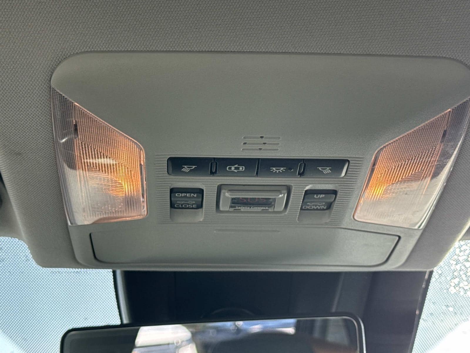 Used 2019 Toyota RAV4 Limited w/ Advanced Technology Package AWD/4WD image 19