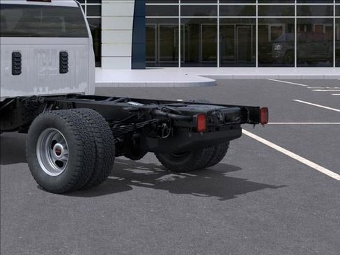 New 2025 GMC Sierra 3500 Pro w/ Convenience Package image 14