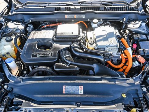 Used 2020 Ford Fusion Energi Titanium image 35