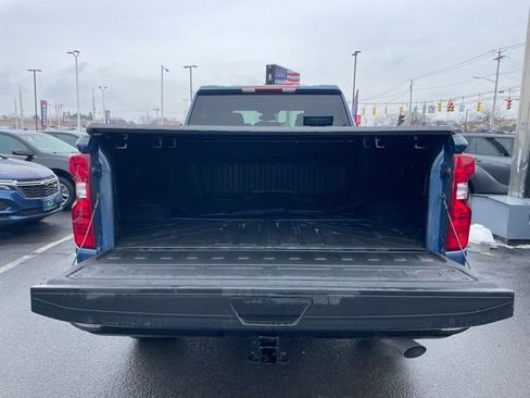 Used 2025 Chevrolet Silverado 2500 Custom w/ Custom Value Package image 13