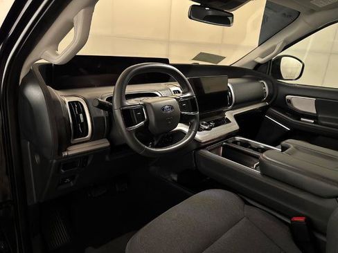 Certified 2025 Ford Expedition Max Active RWD image 4