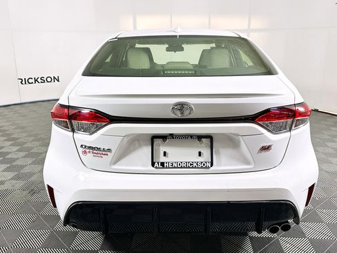 Used 2023 Toyota Corolla SE image 4