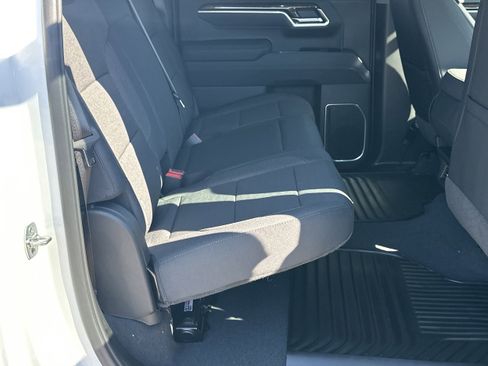 New 2026 GMC Sierra 1500 SLE w/ Preferred Package image 15