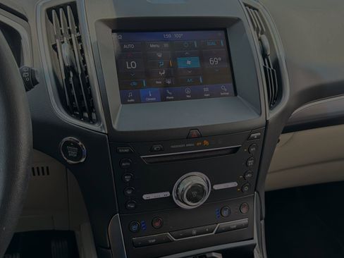Certified 2019 Ford Edge Titanium w/ Equipment Group 301A FWD image 19