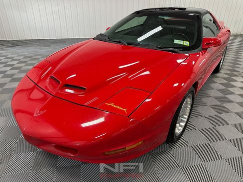 Used 1994 Pontiac Firebird Formula RWD image 3