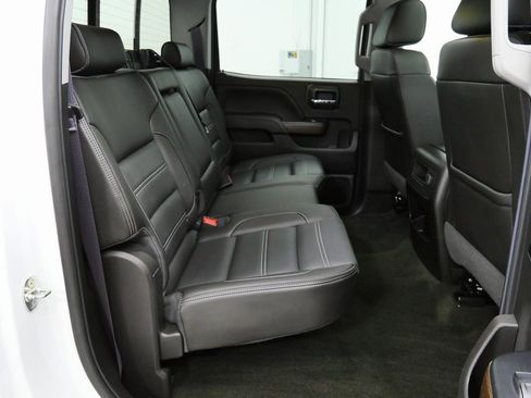 Used 2017 GMC Sierra 2500 Denali w/ Duramax Plus Package image 20