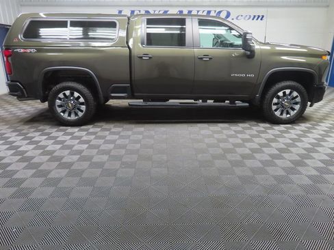 Used 2023 Chevrolet Silverado 2500 Custom w/ Gooseneck/5TH Wheel Package AWD/4WD image 2