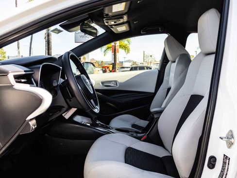 Certified 2025 Toyota Corolla SE image 13