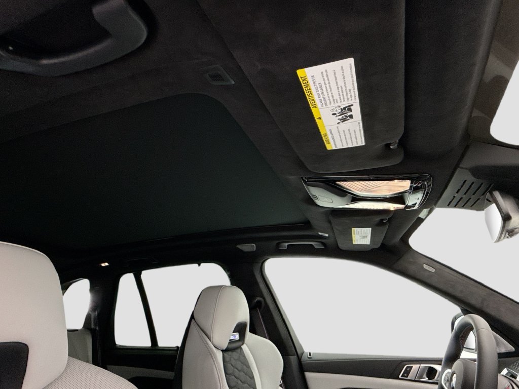 New 2026 BMW X5 M Competition w/ Executive Package AWD/4WD image 17
