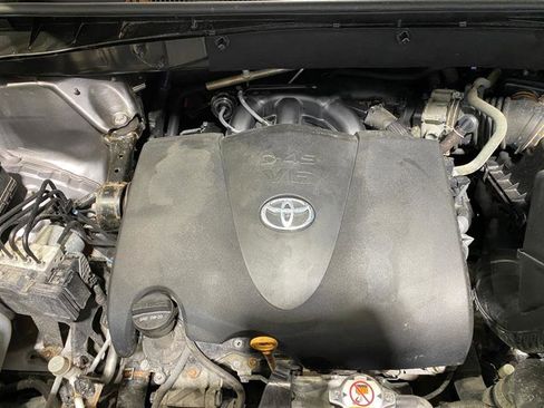 Used 2019 Toyota Highlander Limited Platinum image 30