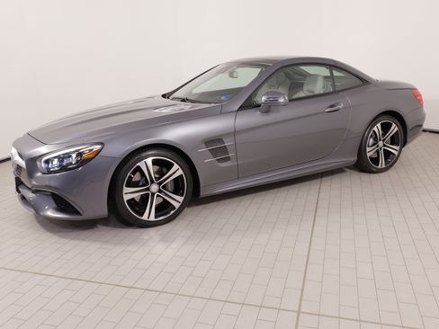 Used 2017 Mercedes-Benz SL 450 image 4