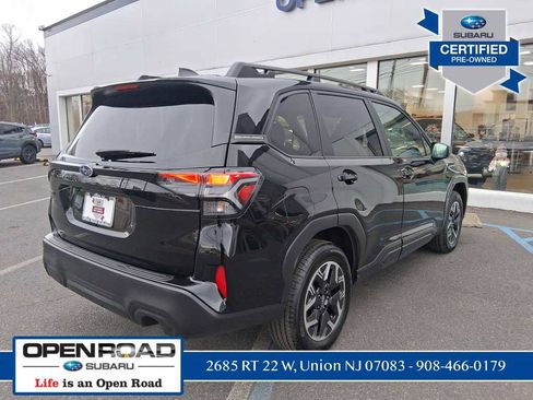 Certified 2025 Subaru Forester Premium image 8