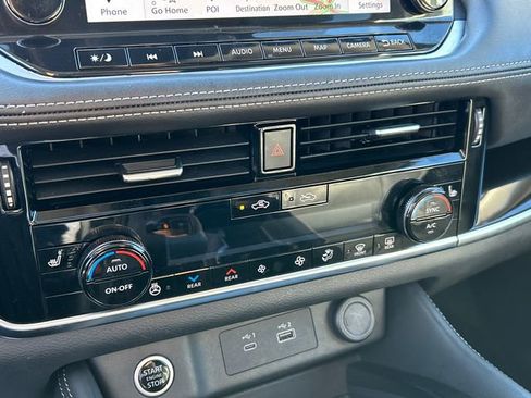 Certified 2023 Nissan Rogue SL w/ SL Premium Package image 18