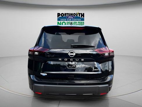 Used 2025 Nissan Rogue S AWD/4WD image 9