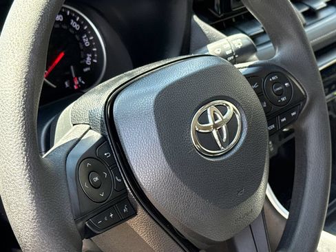 Used 2020 Toyota RAV4 LE w/ All Weather Liner Package AWD/4WD image 29