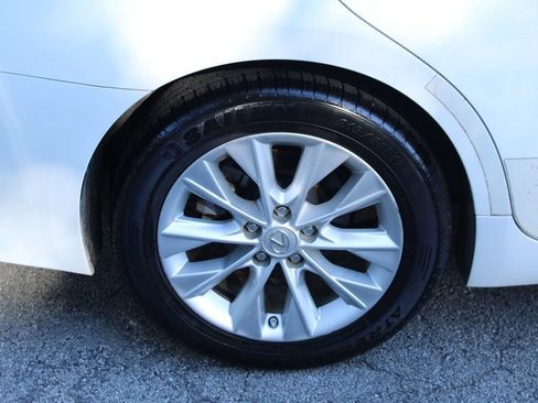 Used 2014 Lexus ES 300h w/ Luxury Package w/Bamboo Trim FWD image 37