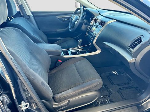 Used 2014 Nissan Altima 2.5 S w/ Sport Value Package FWD image 25