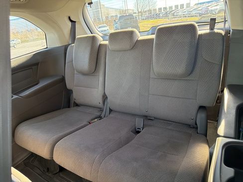 Used 2016 Honda Odyssey SE image 30