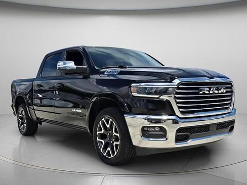 Used 2026 RAM 1500 Laramie AWD/4WD image 9
