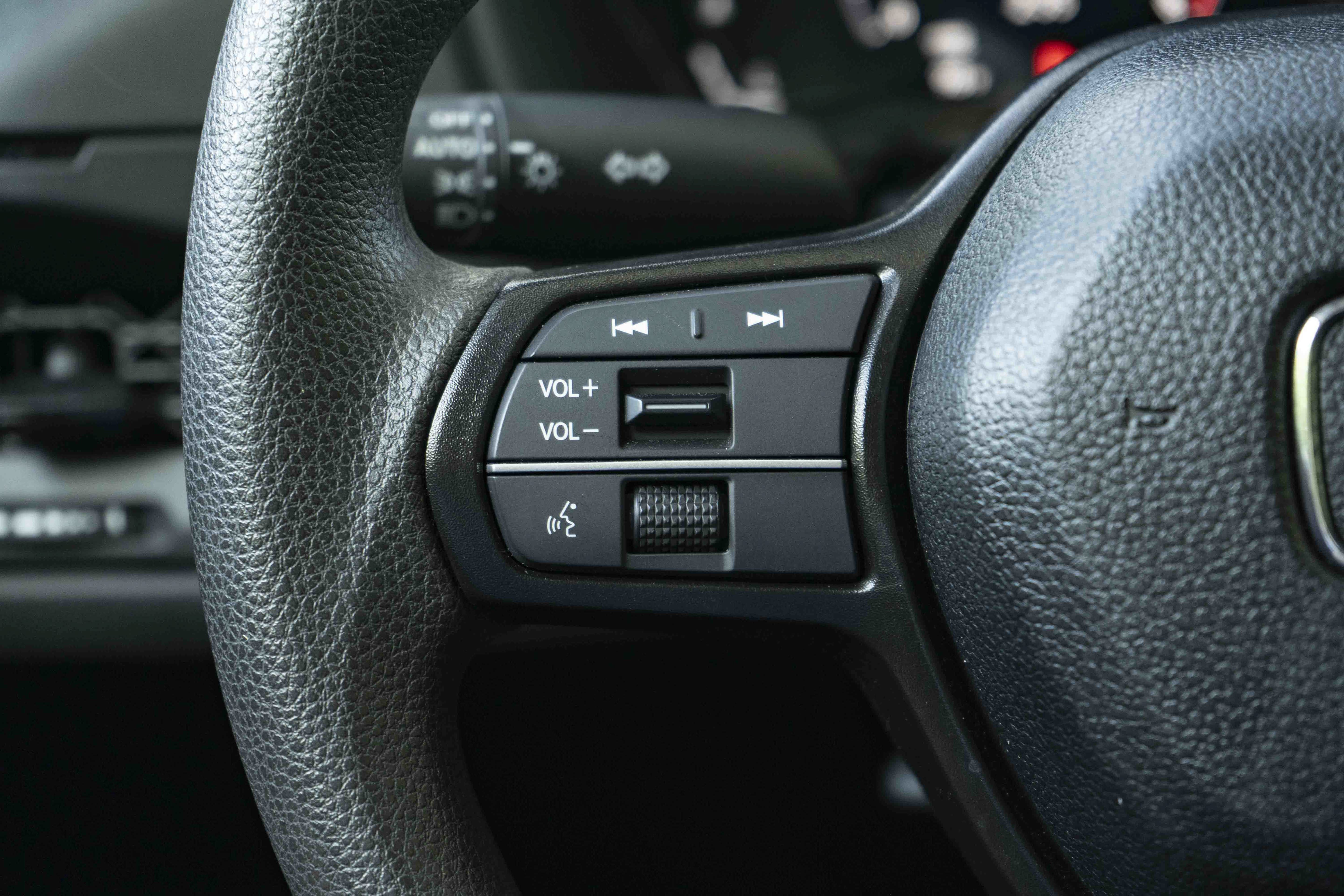 Certified 2025 Honda Accord LX image 20