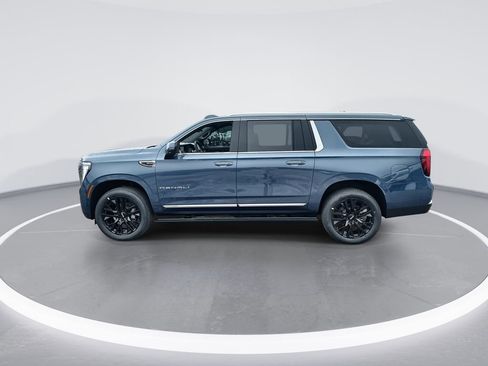 New 2026 GMC Yukon XL Denali w/ Denali Reserve Package AWD/4WD image 5