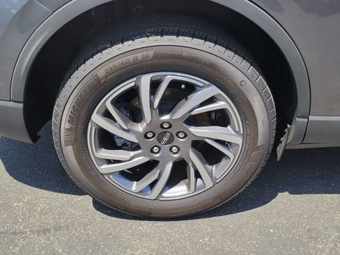 Used 2025 Lincoln Corsair FWD image 5