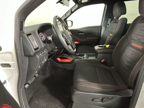 Used 2025 Nissan Frontier PRO-4X AWD/4WD image 13
