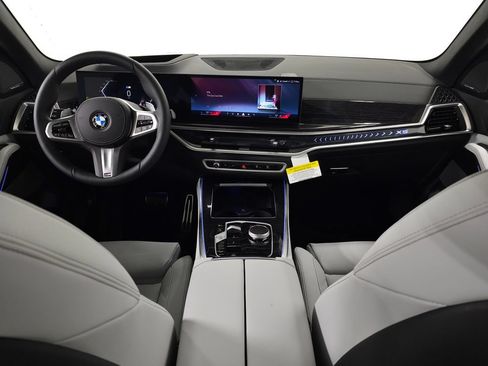 Used 2026 BMW X5 xDrive40i w/ M Sport Package AWD/4WD image 8