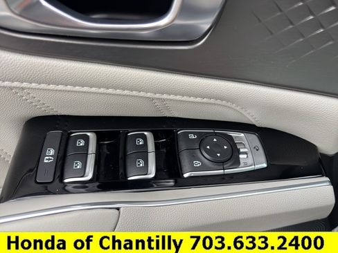 Used 2023 Kia Sorento SX AWD/4WD image 21