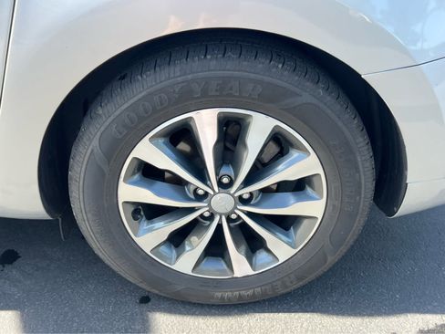 Used 2016 Kia Sedona SX image 14